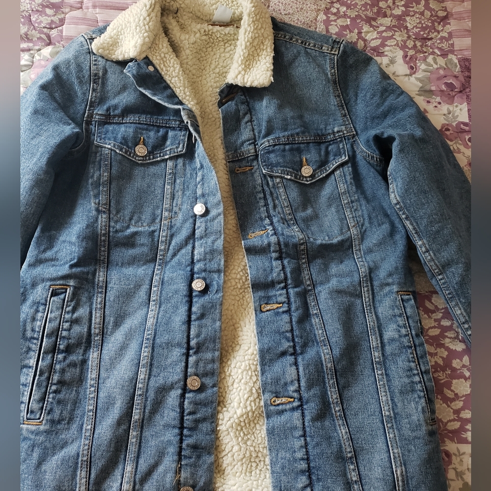 H & M sherpa jean jacket